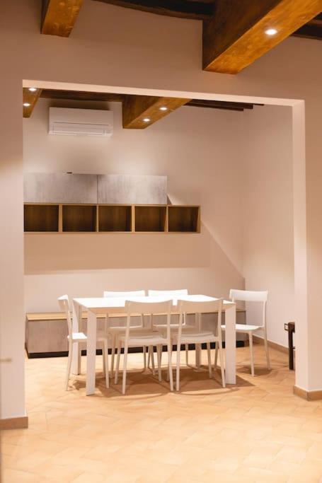 Cozy And Charmin 3Br Apartment Steps By Duomo Florenz Exterior foto