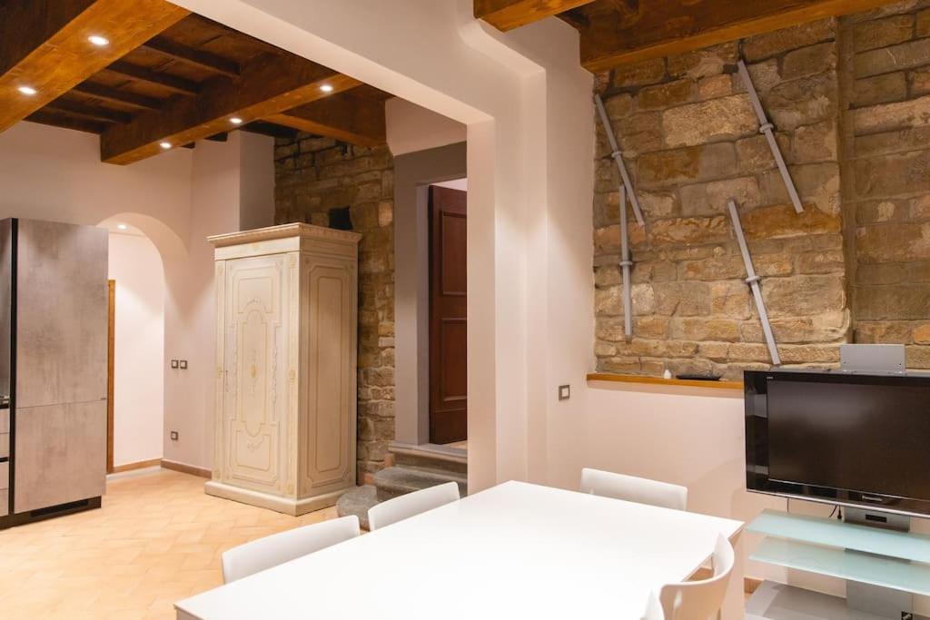 Cozy And Charmin 3Br Apartment Steps By Duomo Florenz Exterior foto
