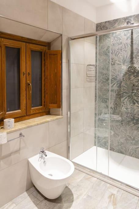 Cozy And Charmin 3Br Apartment Steps By Duomo Florenz Exterior foto